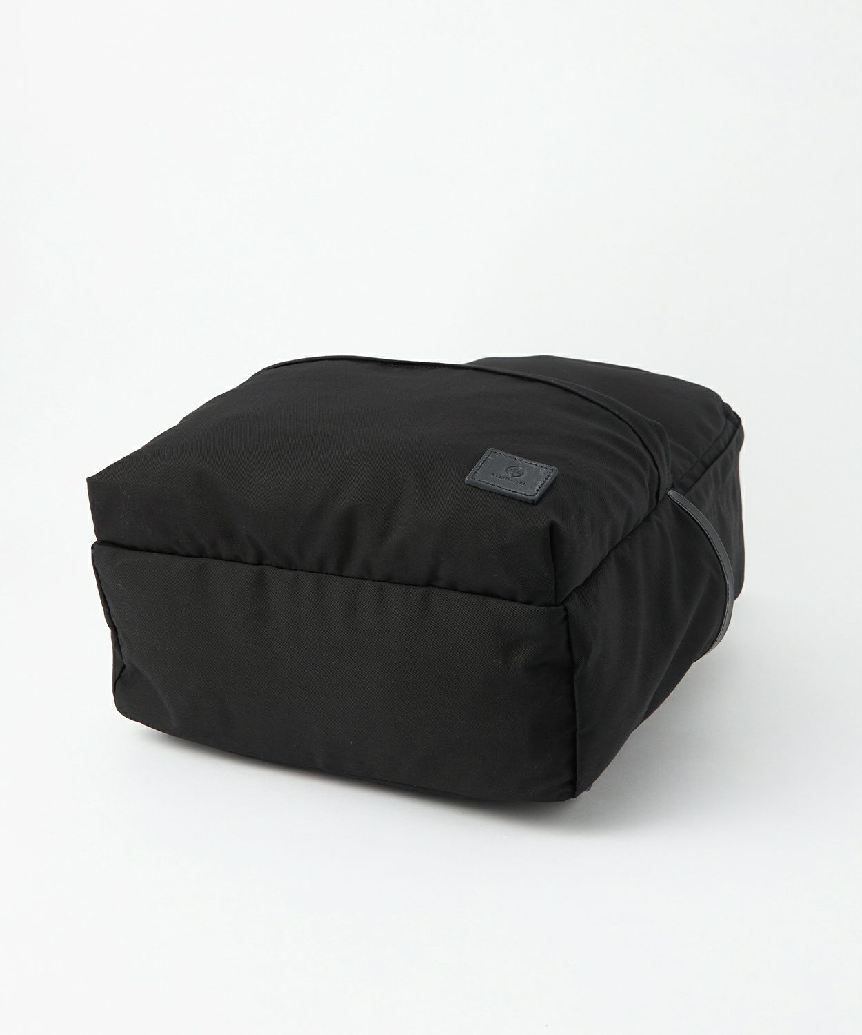 ラウンドデイパック(ブリティッシュツイル) 全2色 | ブライドルレザー