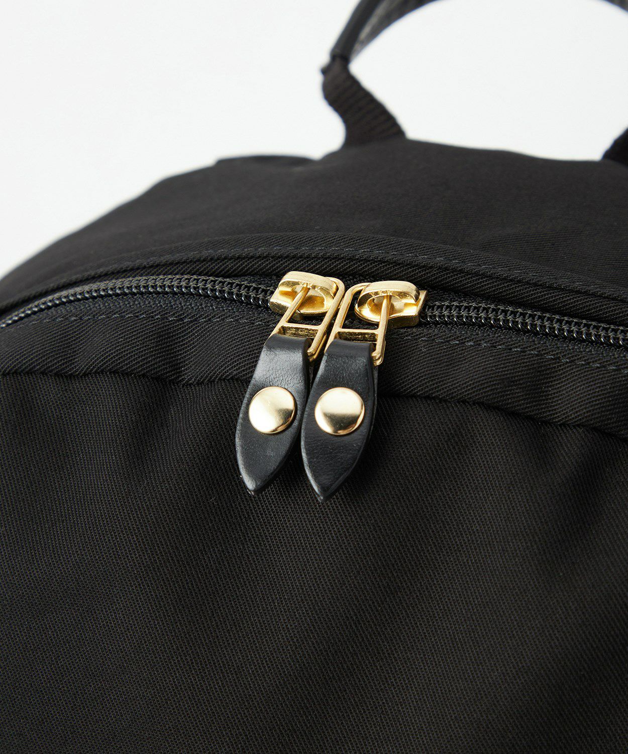 ラウンドデイパック(ブリティッシュツイル) 全2色 | ブライドルレザー