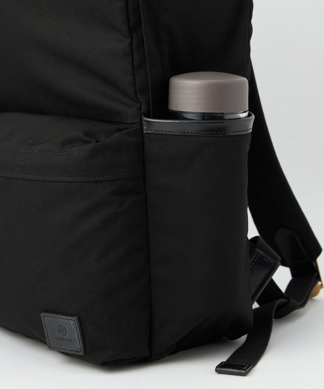 ラウンドデイパック(ブリティッシュツイル) 全2色 | ブライドルレザー